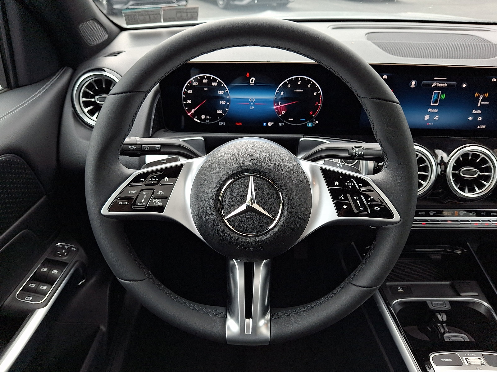 New 2026 Mercedes-Benz GLB 250 4MATIC image 19