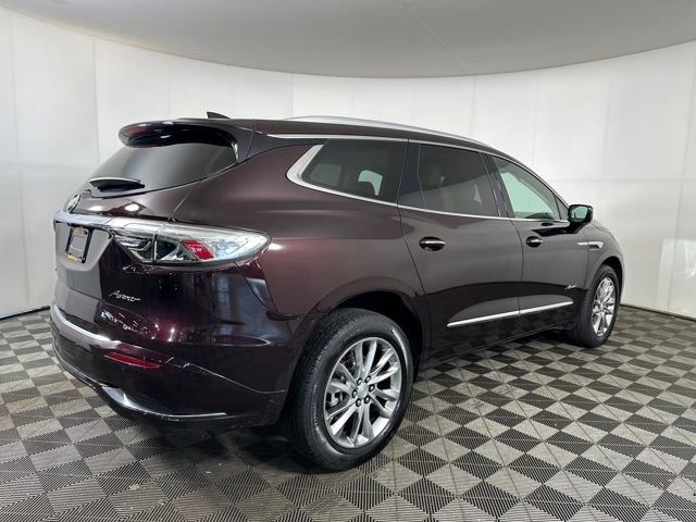 Used 2022 Buick Enclave Avenir image 3