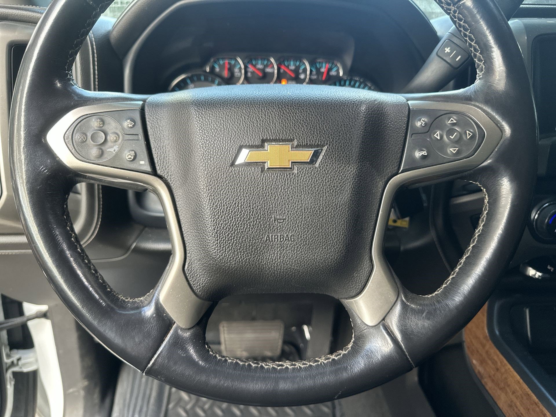 Used 2019 Chevrolet Silverado 3500 High Country w/ Duramax Plus Package image 11