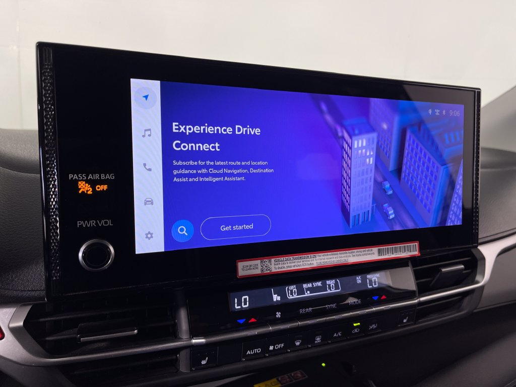 Certified 2025 Toyota Sienna XLE FWD image 20