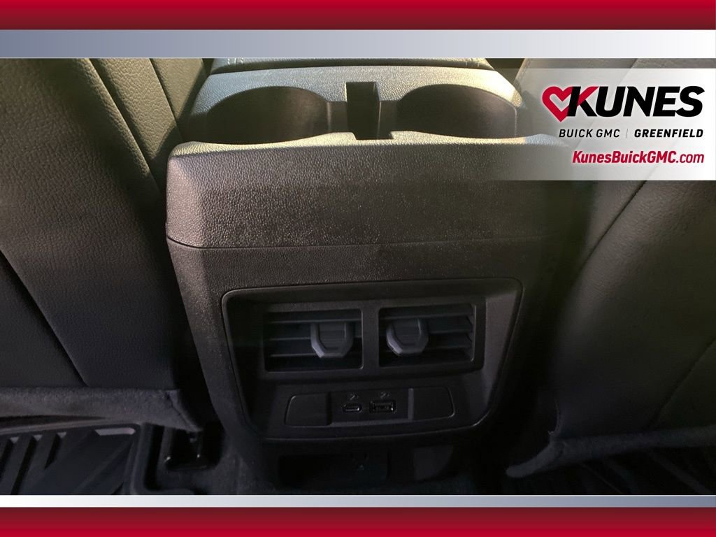 New 2026 GMC Canyon Denali image 32