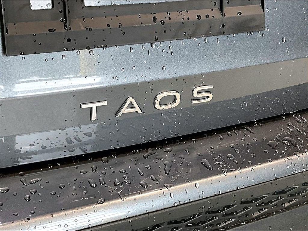 Used 2022 Volkswagen Taos S w/ IQ Drive S Package image 26