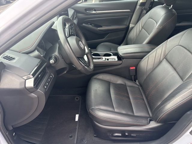 Used 2024 Nissan Altima 2.0 SR image 11