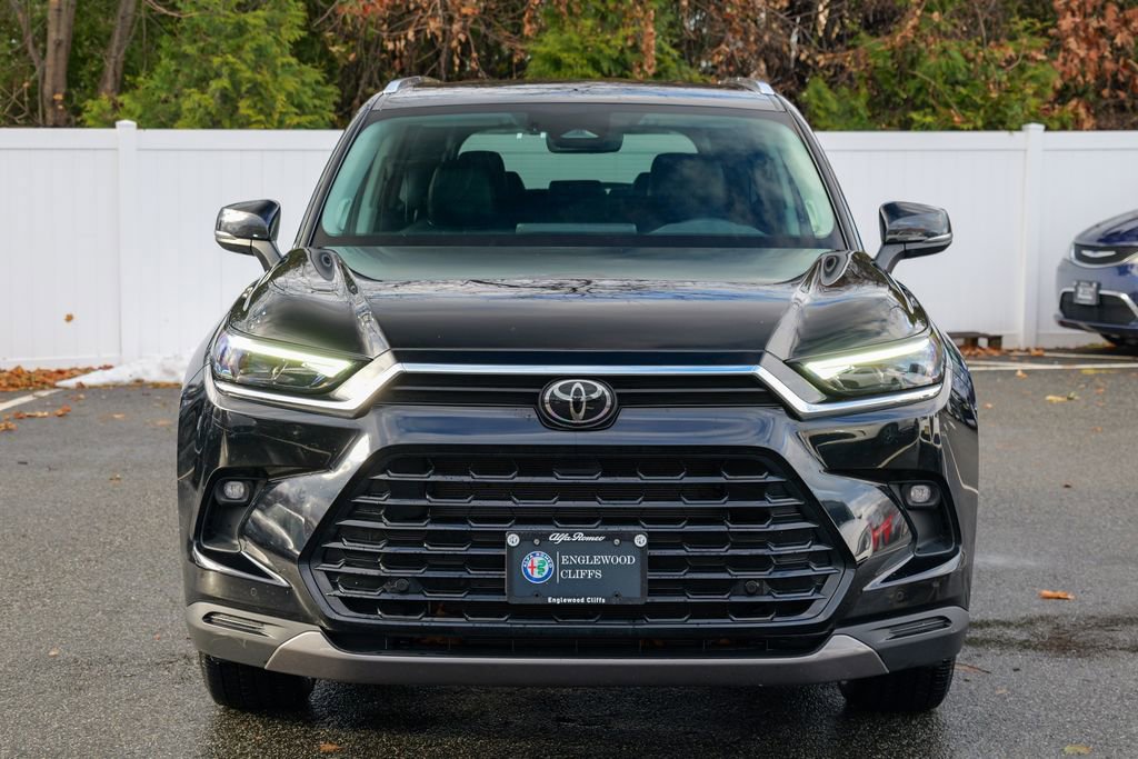 Used 2024 Toyota Grand Highlander Limited image 2