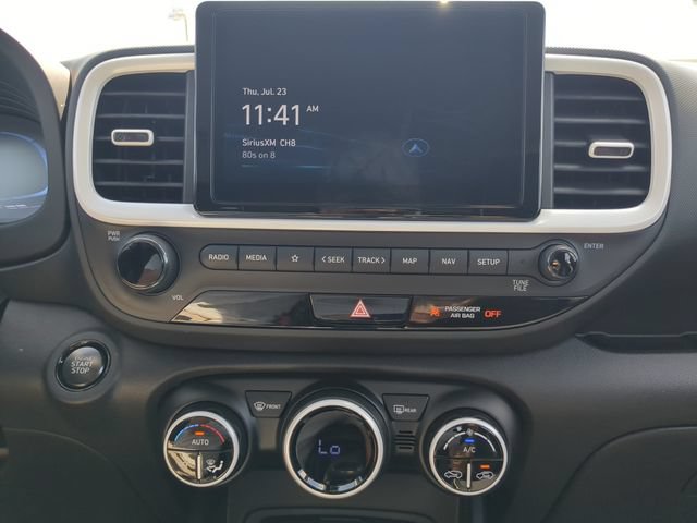 Used 2025 Hyundai Venue Limited FWD image 22