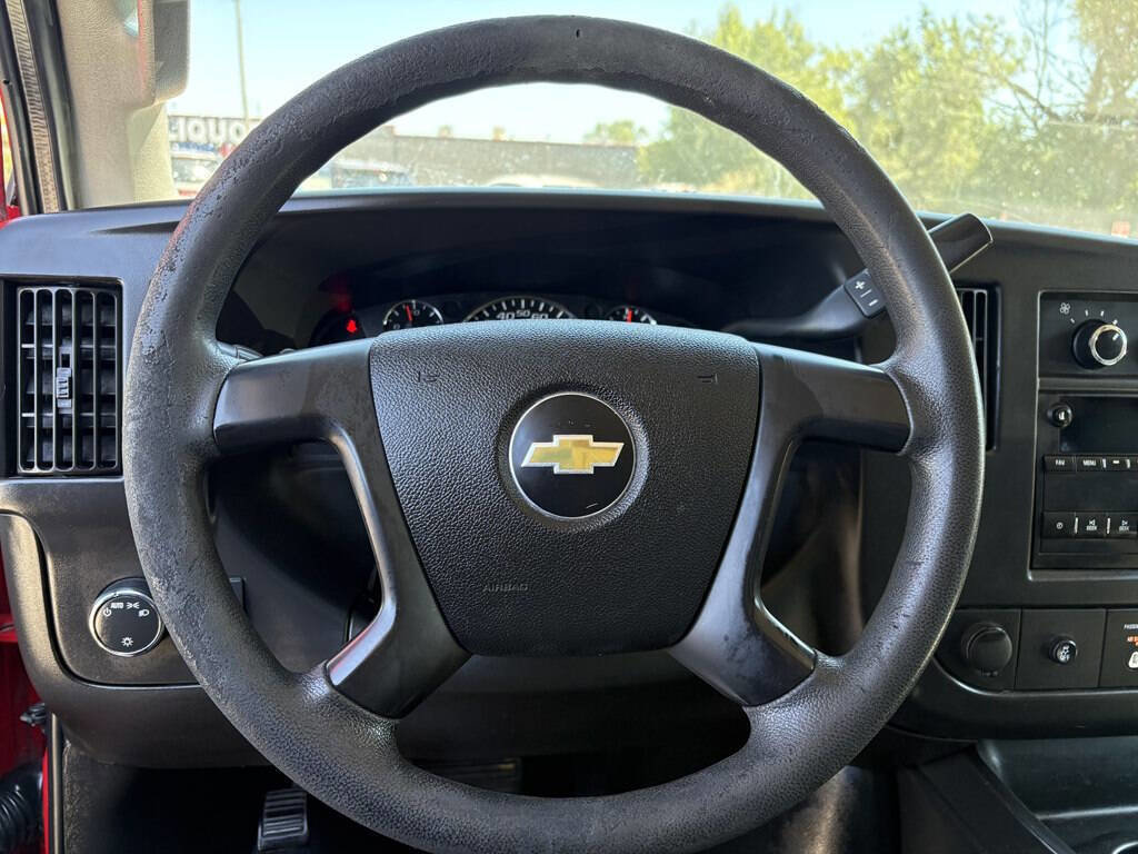 Used 2016 Chevrolet Express 2500 image 11