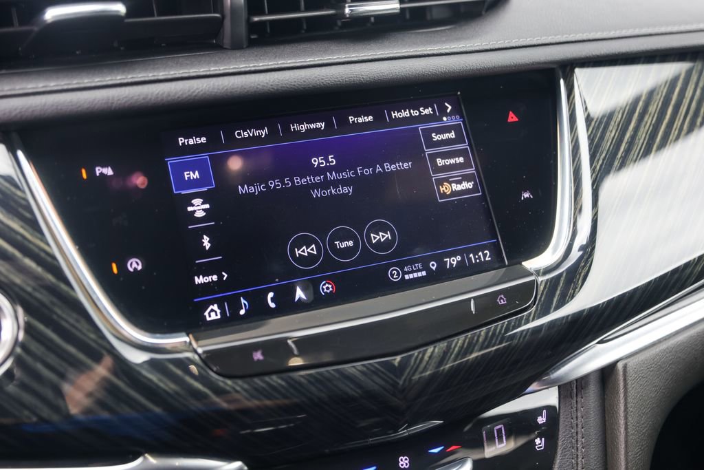 Used 2023 Cadillac XT6 Premium Luxury FWD image 16