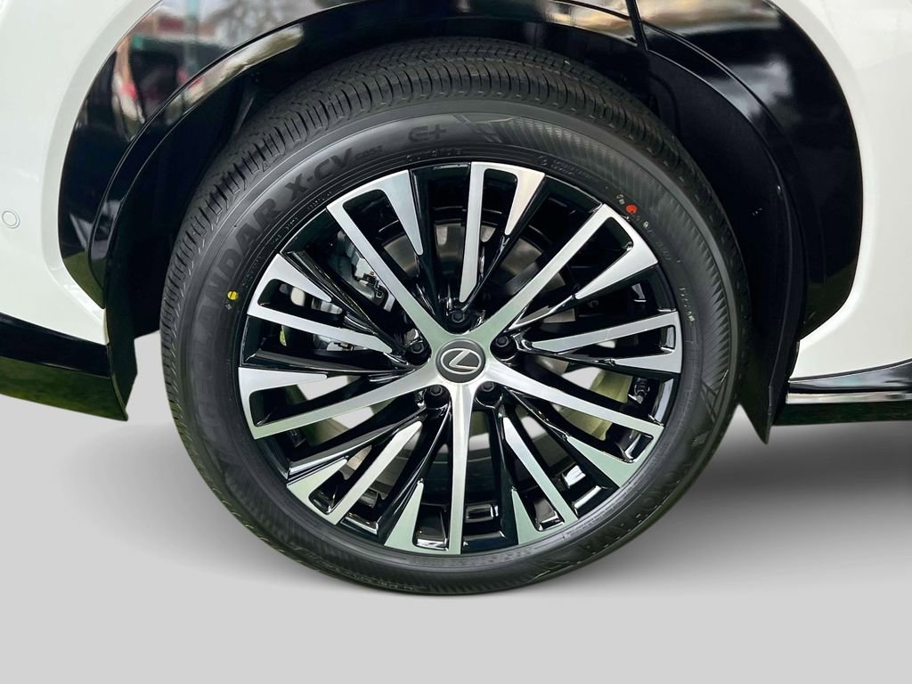 New 2026 Lexus RZ 450e AWD image 6