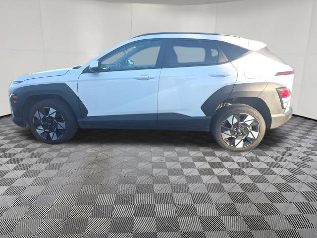 Used 2025 Hyundai Kona SEL AWD/4WD image 5