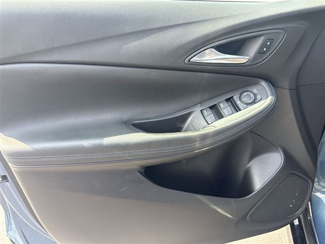 Used 2025 Buick Encore GX Sport Touring w/ Comfort Package FWD image 21