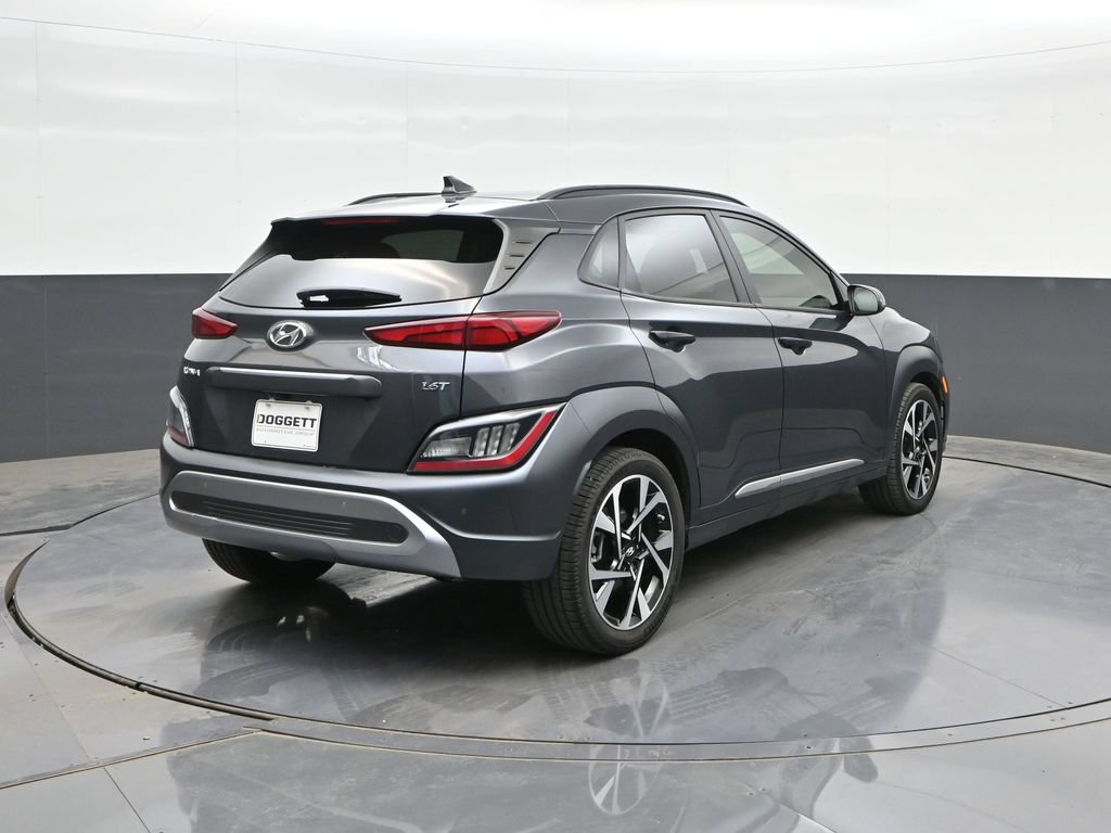 Used 2022 Hyundai Kona Limited FWD image 11