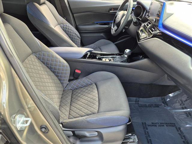 Used 2021 Toyota C-HR XLE FWD image 18