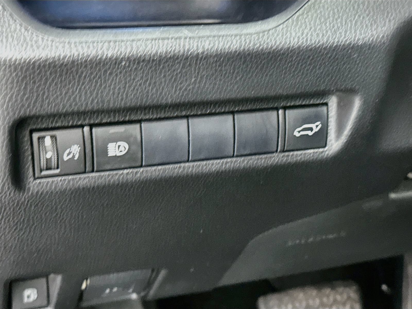Certified 2019 Toyota RAV4 XSE AWD/4WD image 10