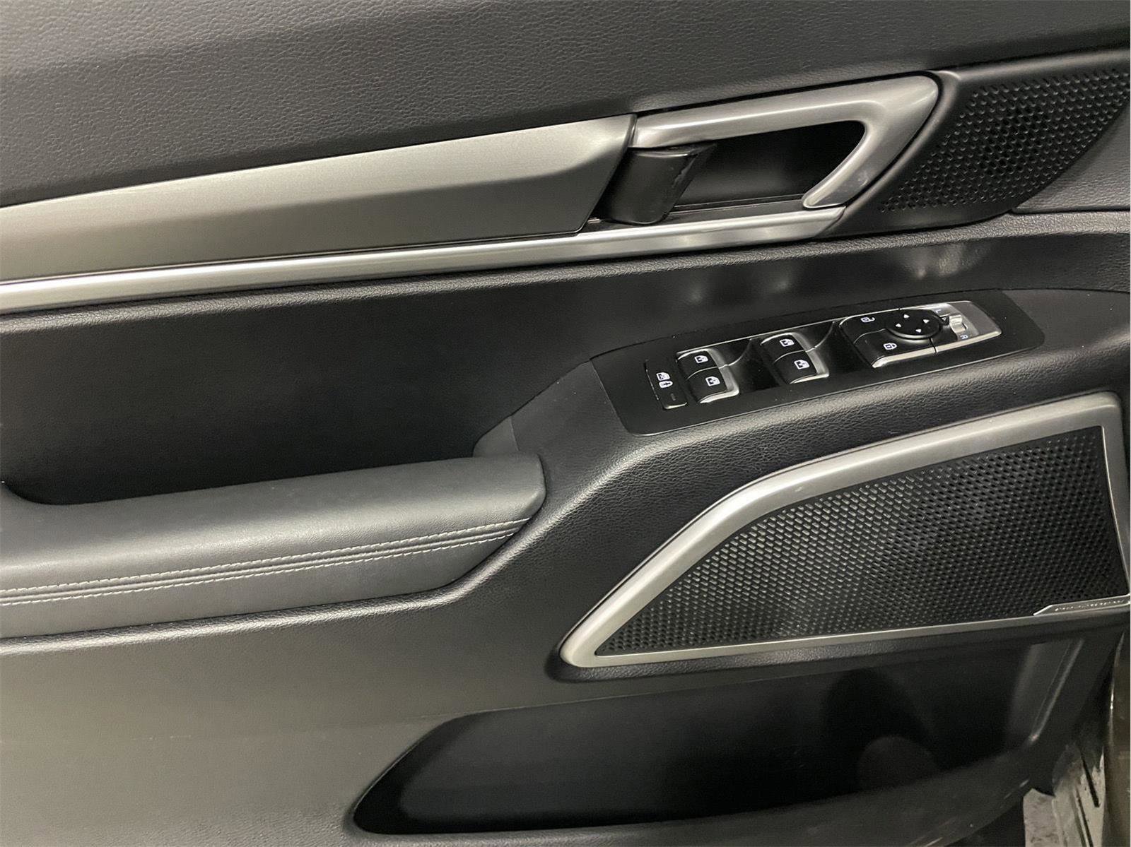 Used 2022 Kia Telluride S image 22