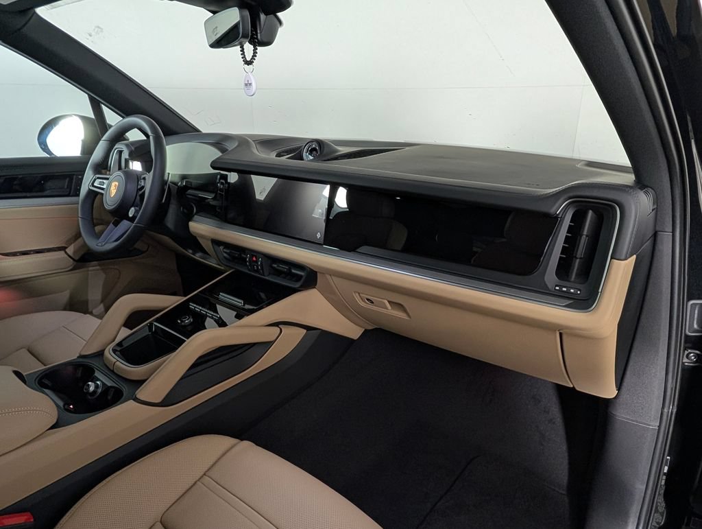 New 2026 Porsche Cayenne AWD/4WD image 19