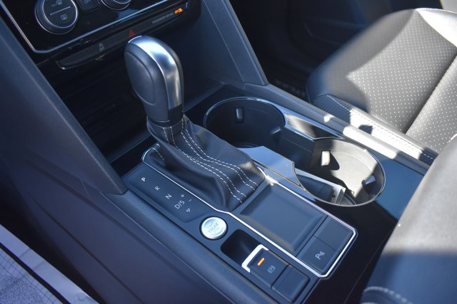 Used 2022 Volkswagen Atlas Cross Sport SE image 28