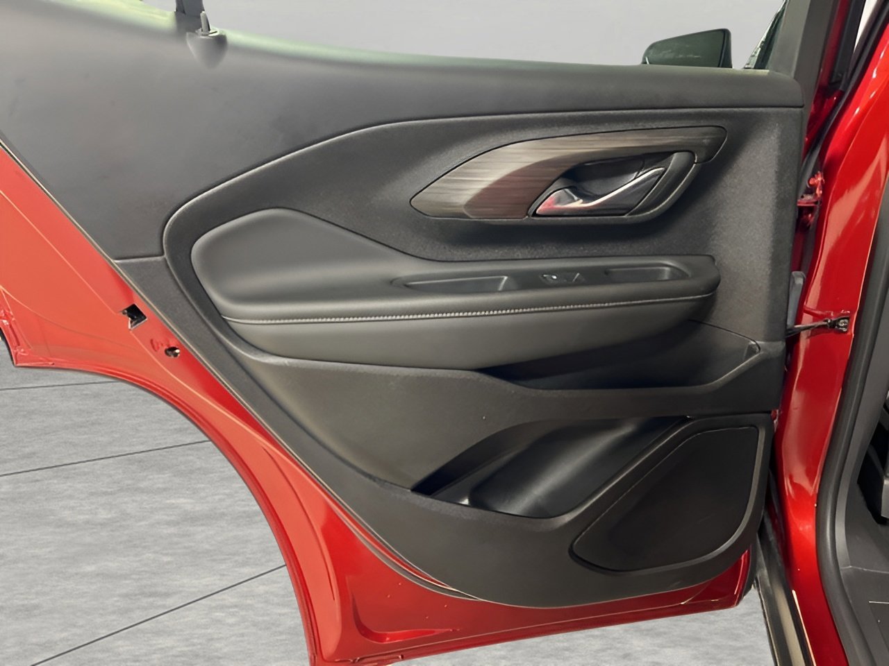 Used 2024 GMC Terrain SLE image 51