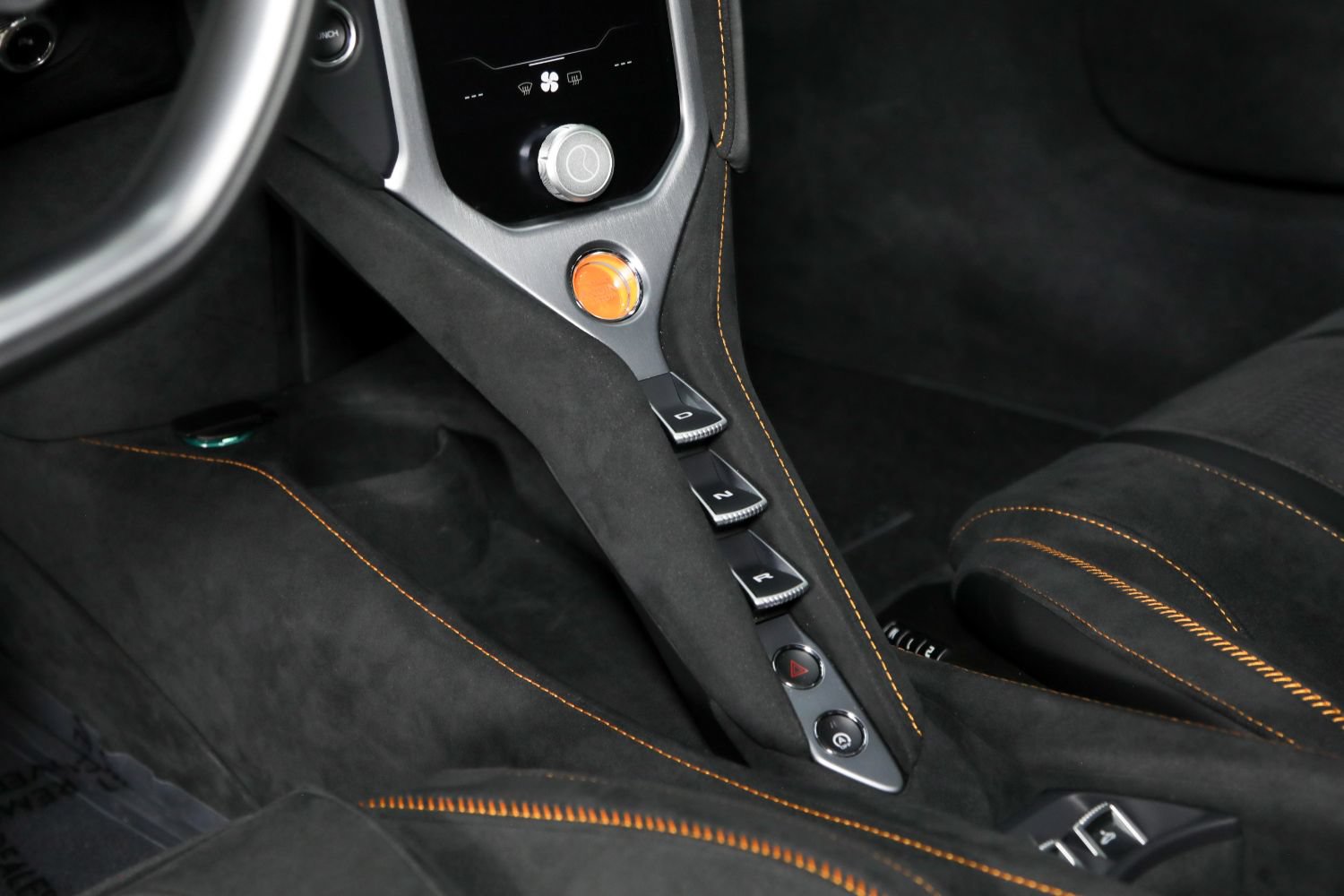 Used 2026 McLaren 750S Spider RWD image 41