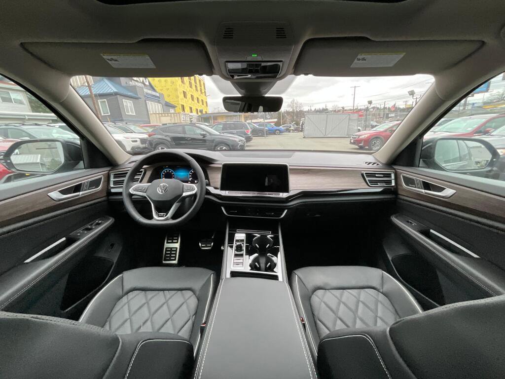 New 2026 Volkswagen Atlas SEL Premium R-Line image 19