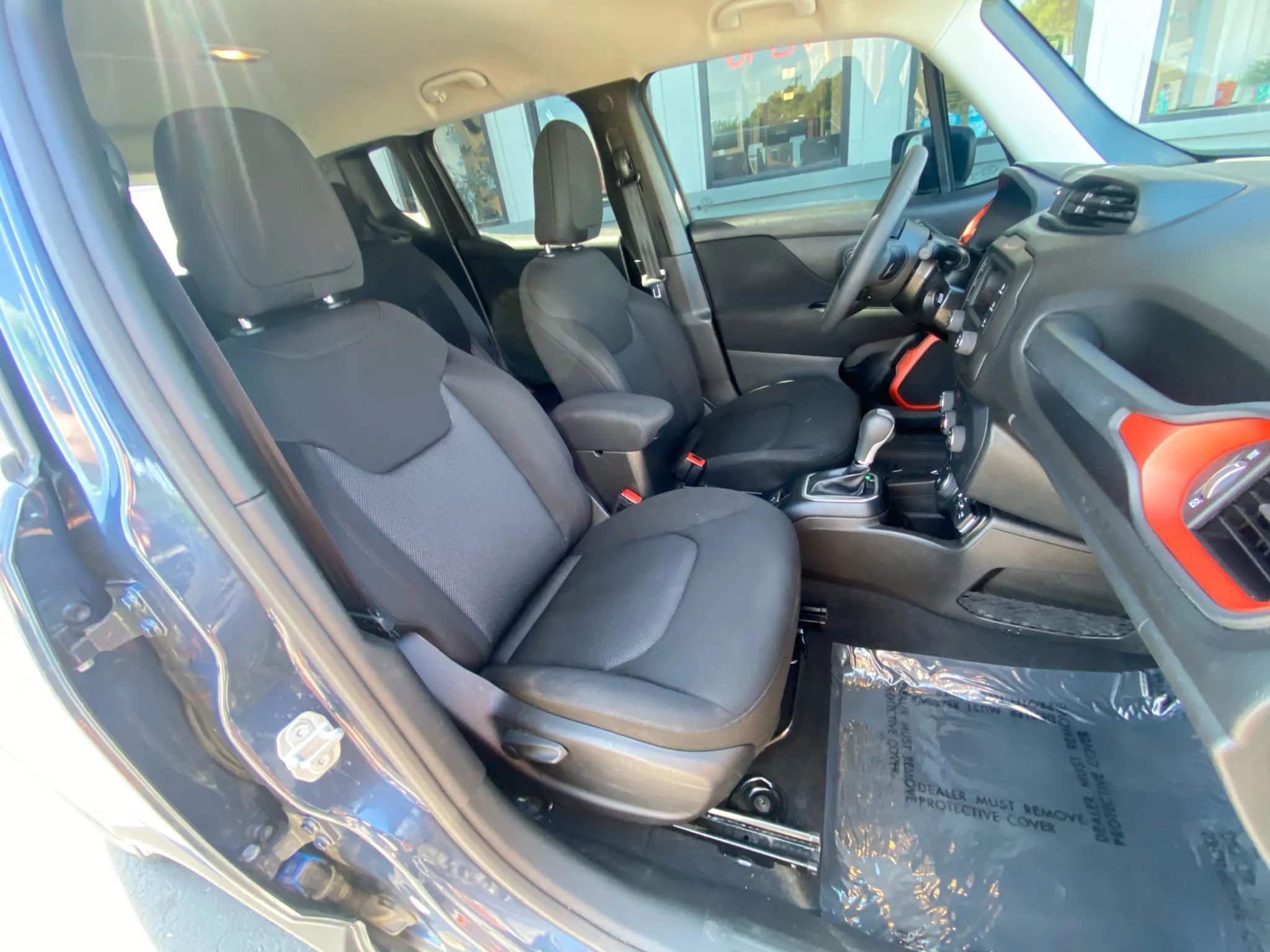 Used 2020 Jeep Renegade Sport image 32