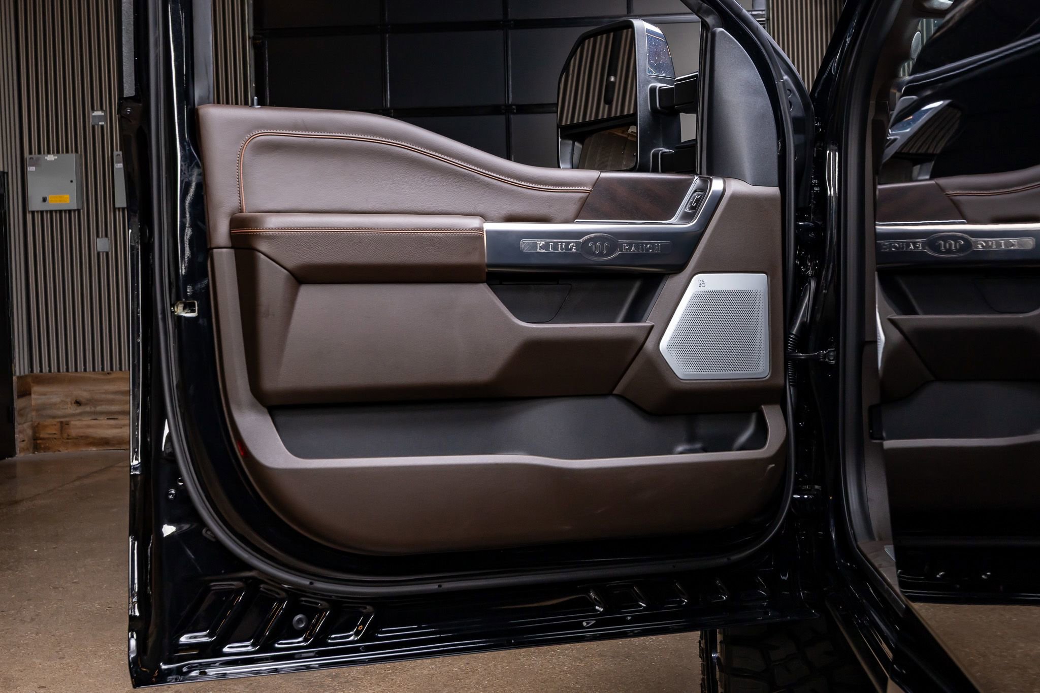 Used 2026 Ford F250 King Ranch w/ Chrome Package image 35