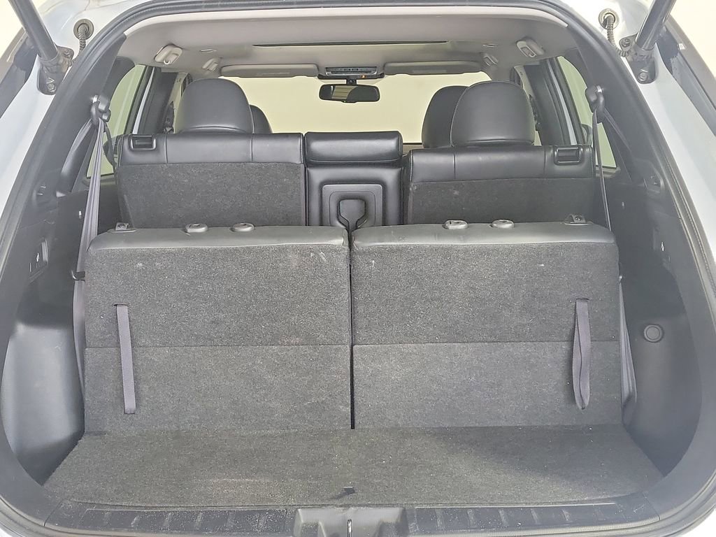 Used 2023 Mitsubishi Outlander SE image 32