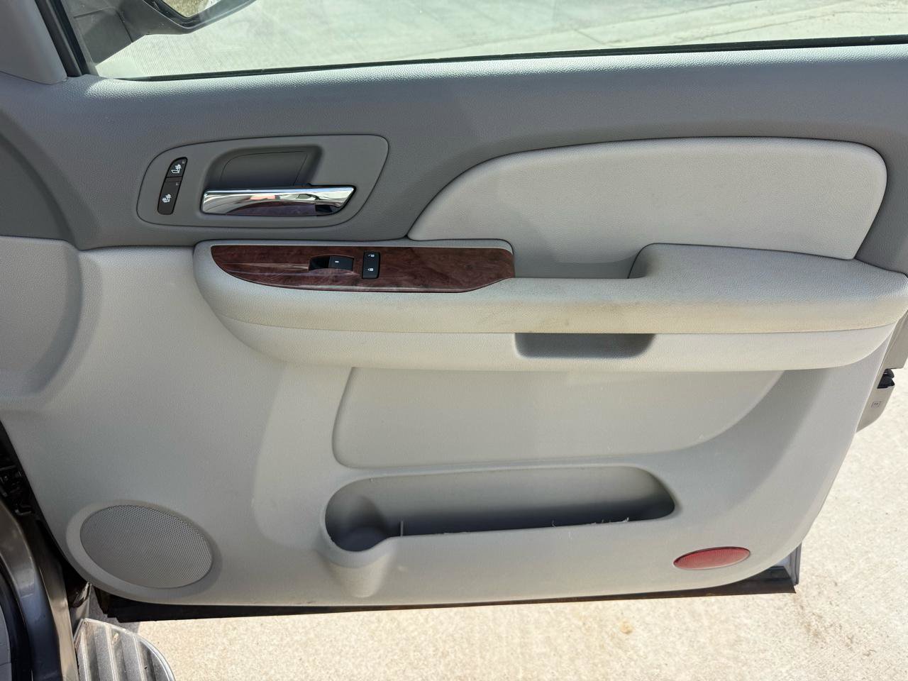 Used 2007 Chevrolet Suburban LT w/ LT Preferred Equipment Group image 27