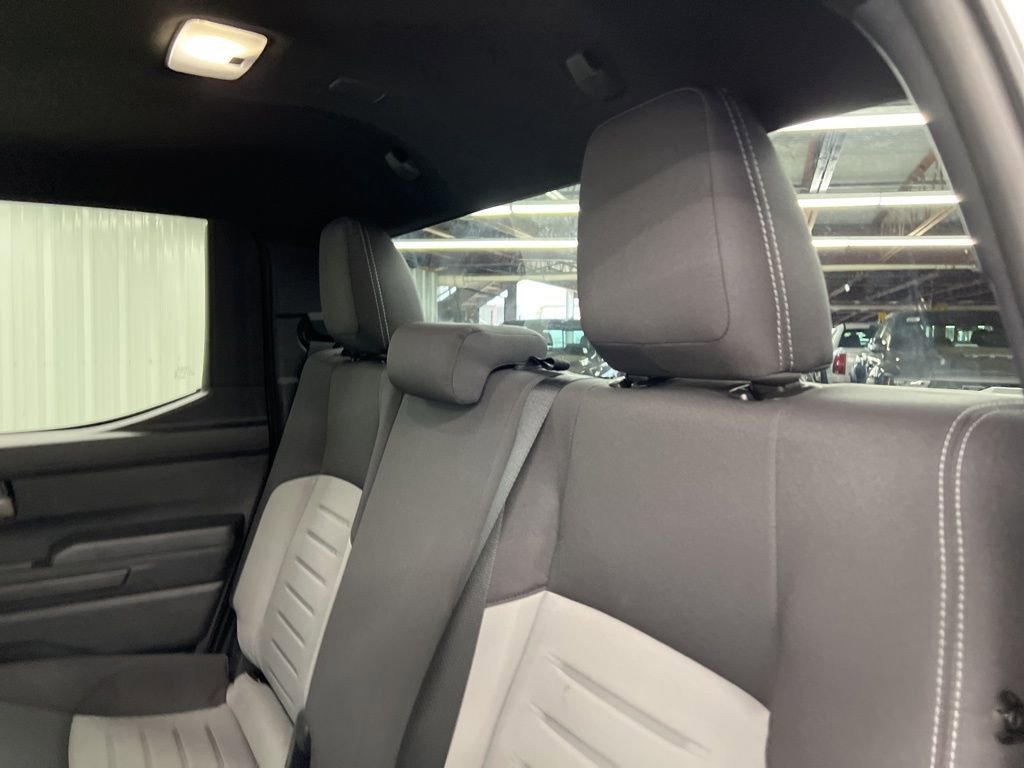 Used 2025 Toyota Tacoma TRD Sport image 11