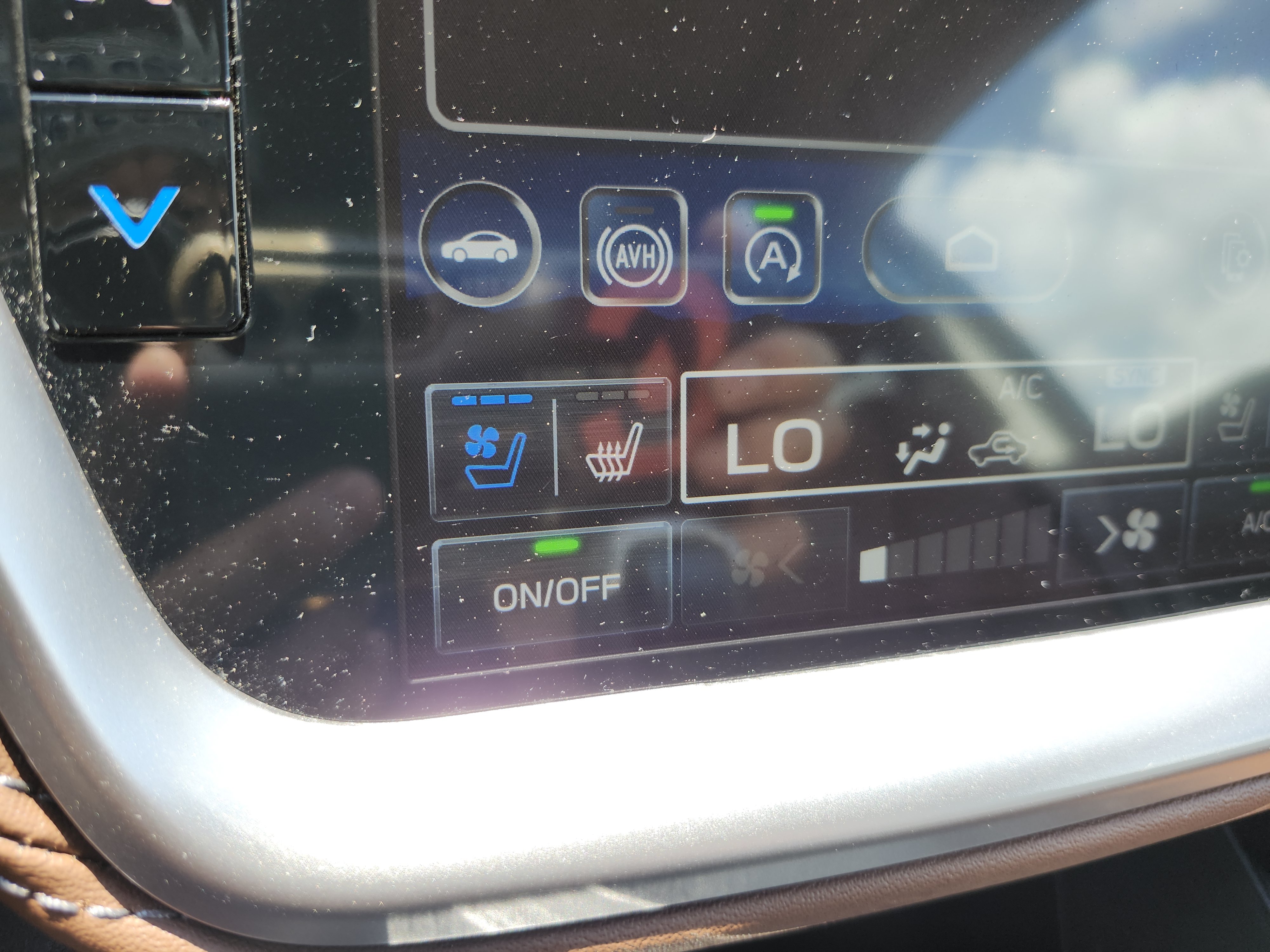 Used 2025 Subaru Outback Touring AWD/4WD image 9