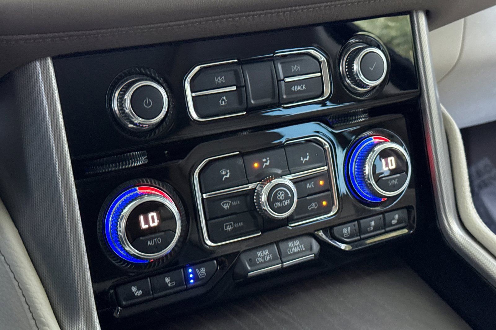 Used 2021 GMC Yukon Denali w/ Denali Ultimate Package image 20