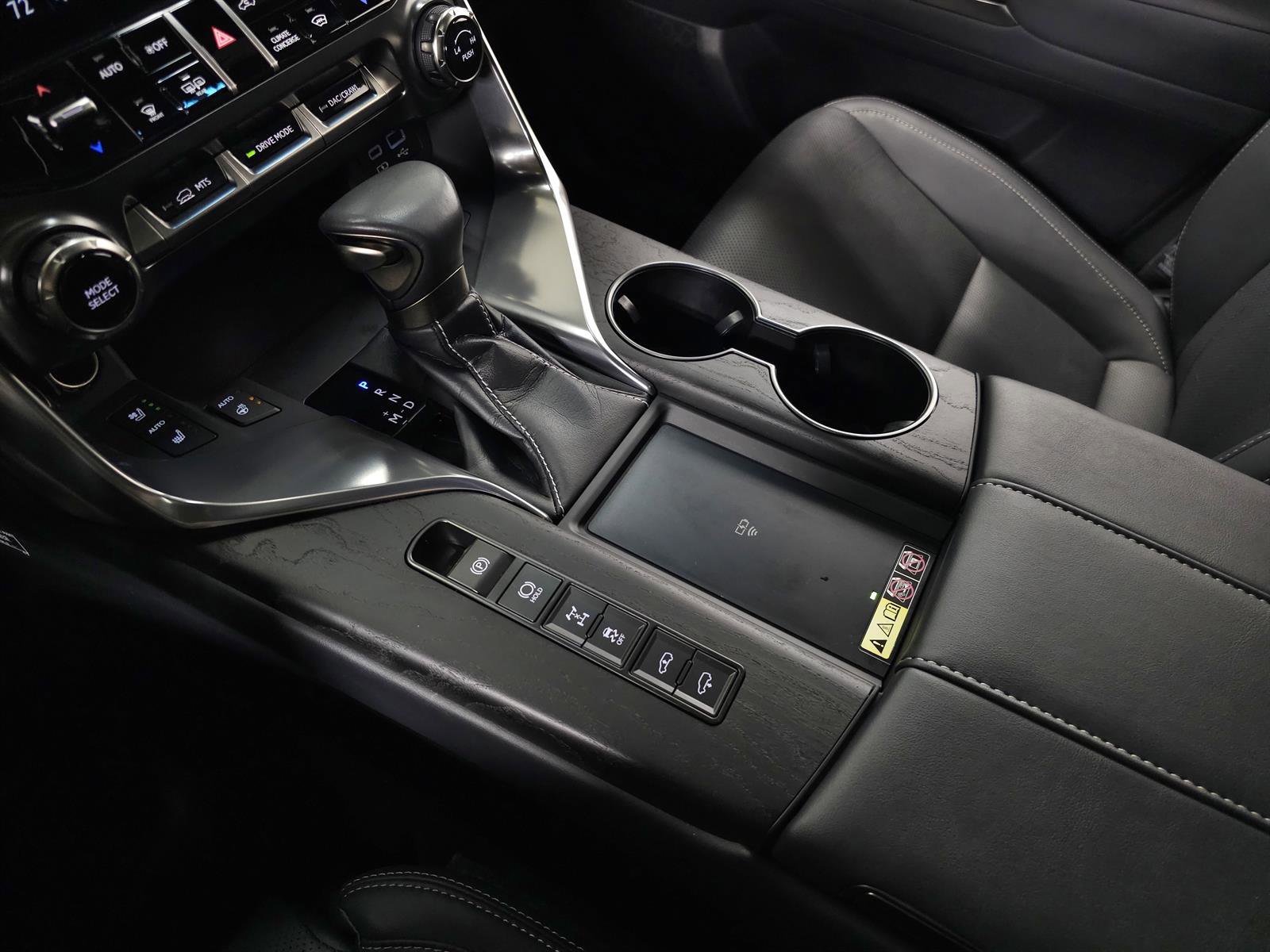 Used 2024 Lexus LX 600 4WD w/ Appearance Package image 34