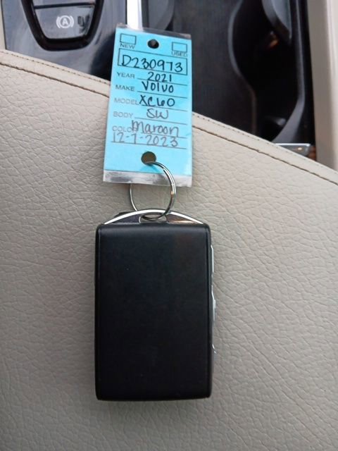 Used 2021 Volvo XC60 T5 Momentum AWD/4WD image 32