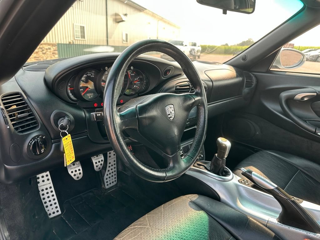 Used 2000 Porsche 911 Carrera RWD image 12