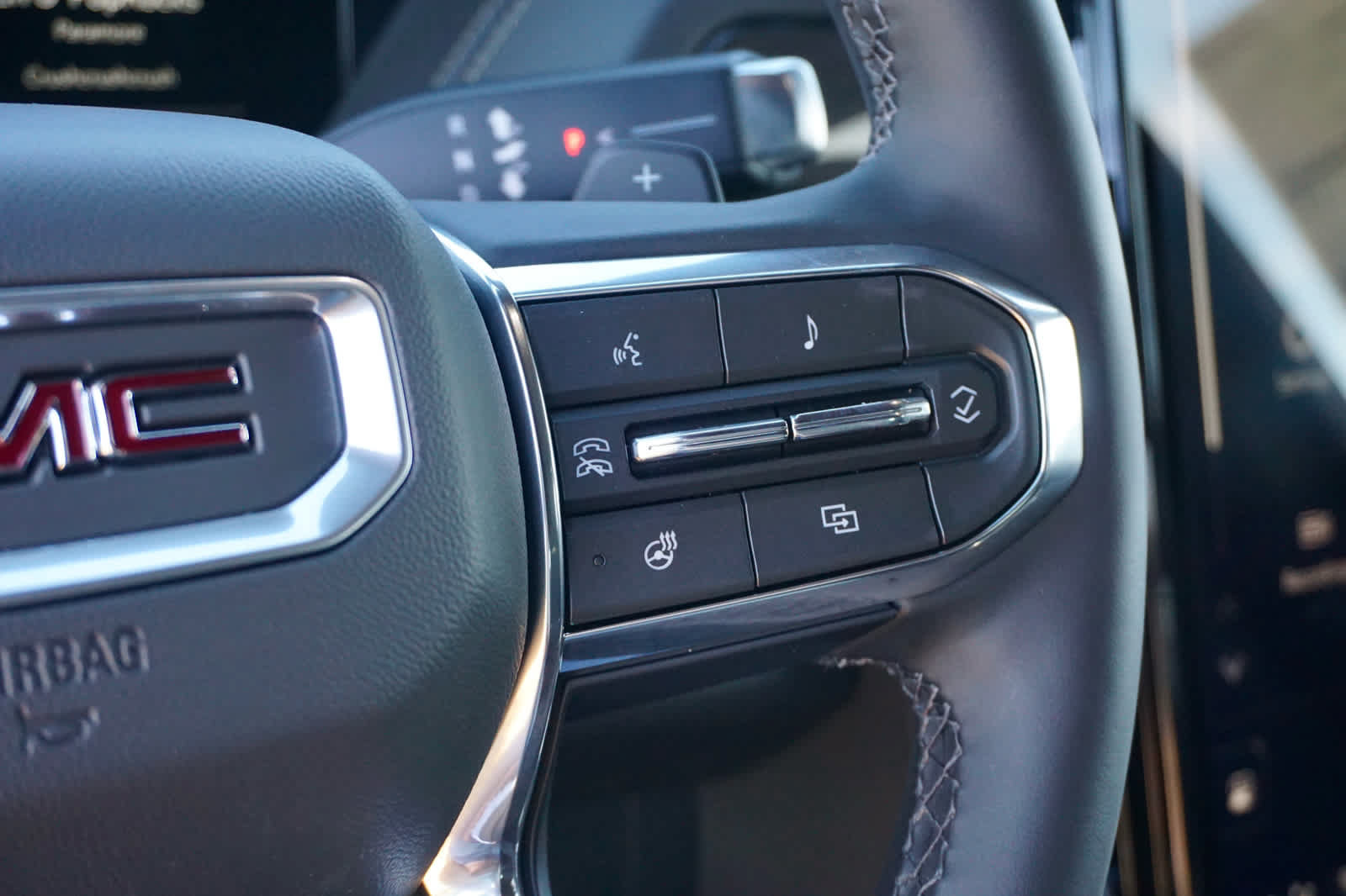 New 2027 GMC Yukon Elevation w/ Technology Package AWD/4WD image 17