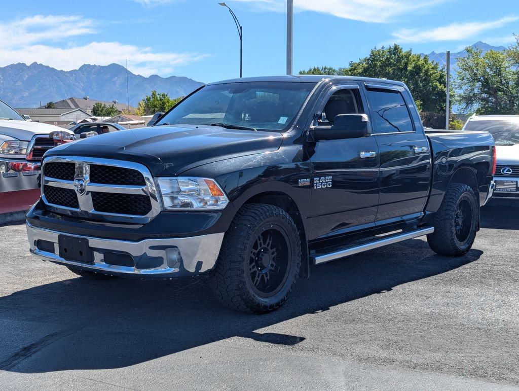 Used 2017 RAM 1500 Classic SLT AWD/4WD image 10