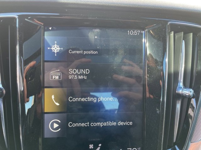 Used 2019 Volvo S60 T5 R-Design image 10