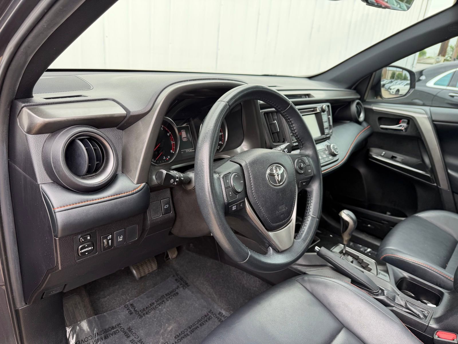 Used 2018 Toyota RAV4 SE w/ Power Extra Value Package image 17