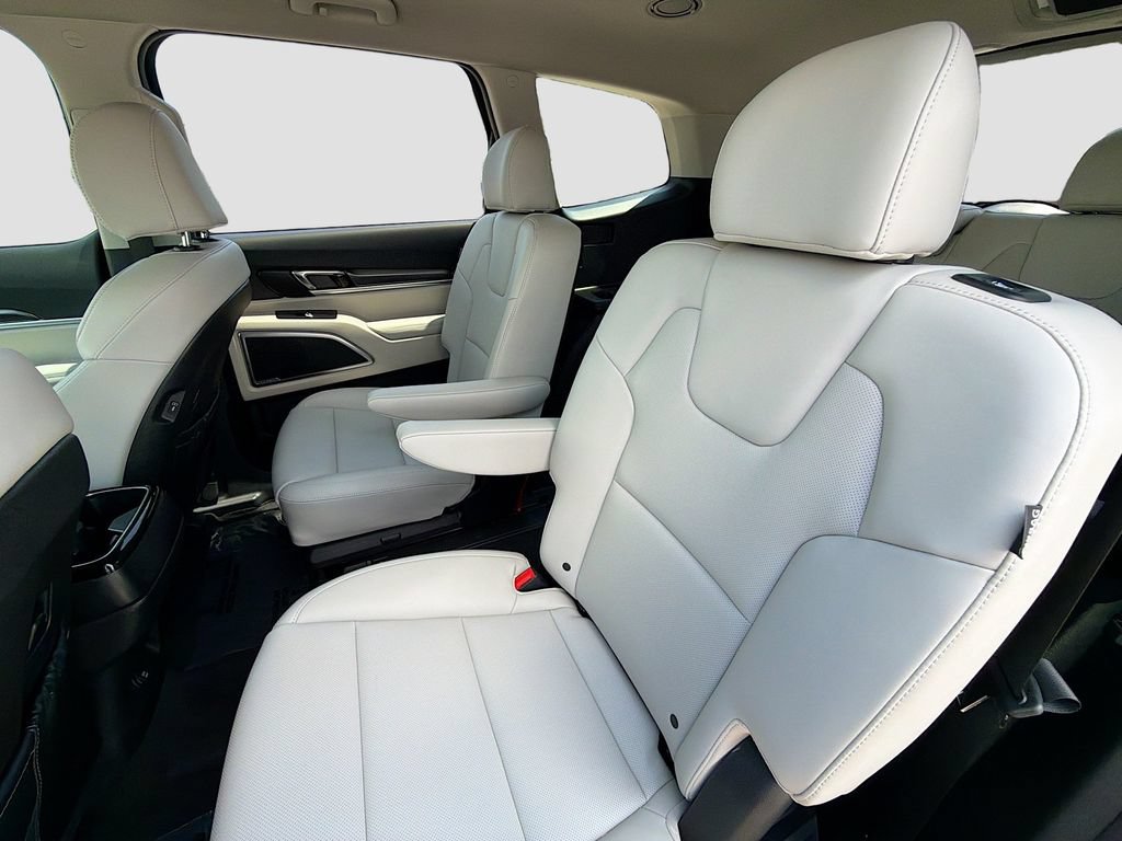 Certified 2024 Kia Telluride S FWD image 19