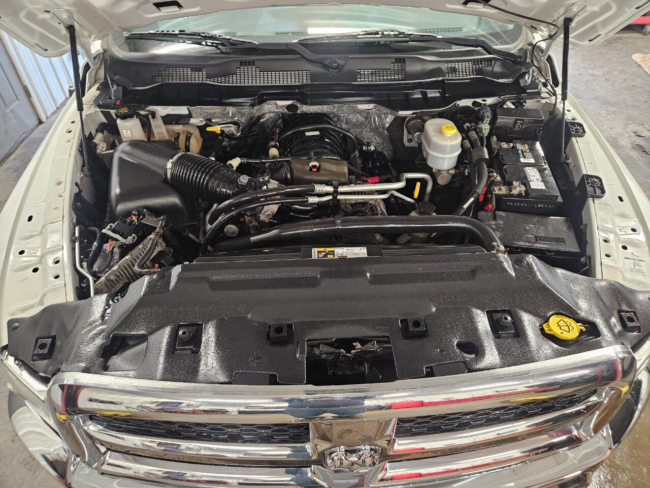 Used 2018 RAM 3500 Tradesman w/ Chrome Appearance Group AWD/4WD image 15