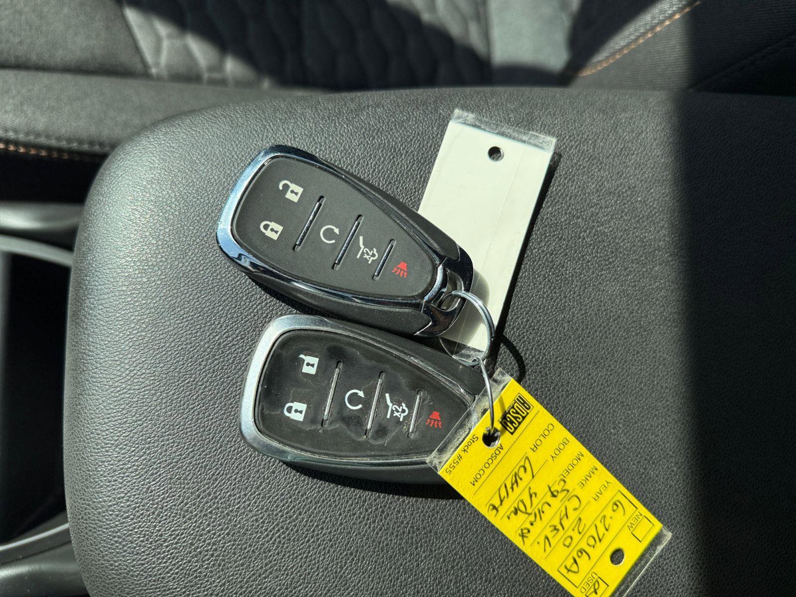 Used 2020 Chevrolet Equinox LT w/ Driver Convenience Package image 31