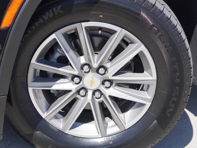 Used 2023 Chevrolet Traverse LT w/ LPO, Cargo Package AWD/4WD image 13