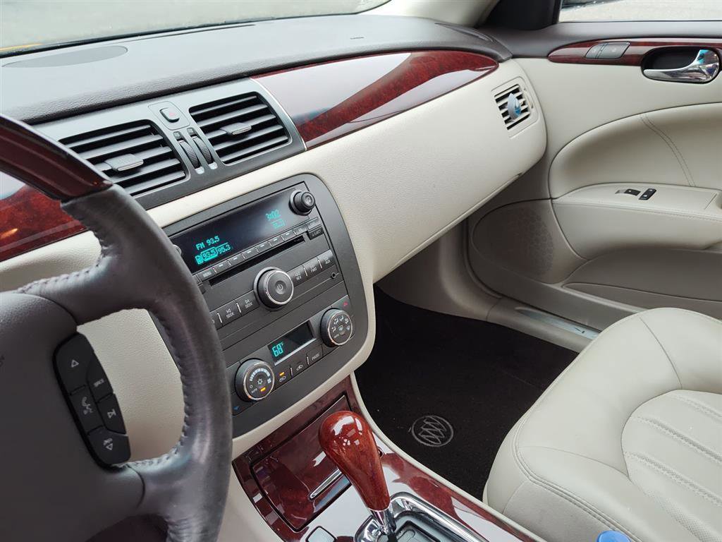Used 2009 Buick Lucerne CXL w/ Driver Confidence Package FWD image 6
