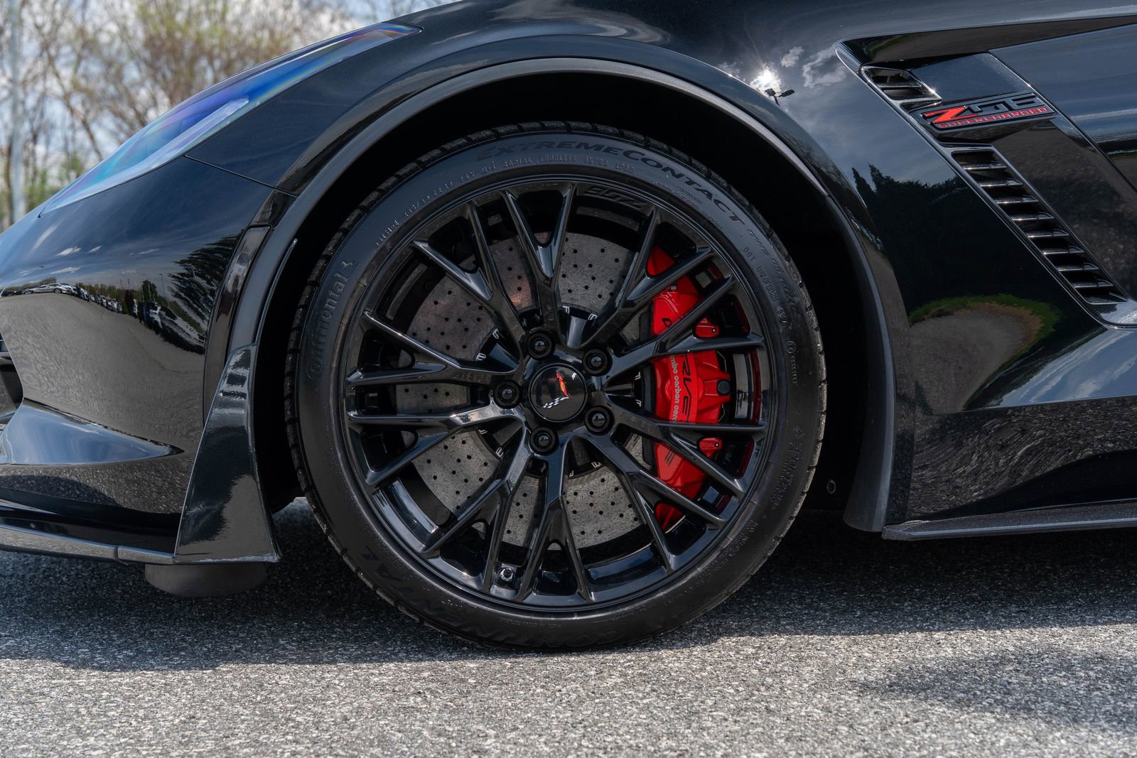 Used 2016 Chevrolet Corvette Z06 w/ 3LZ Preferred Equipment Group image 10