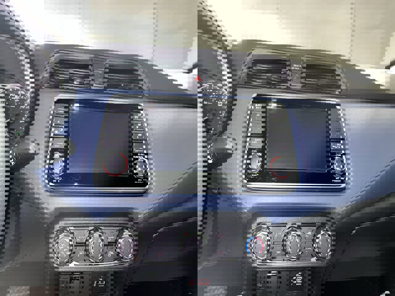 Used 2025 Nissan Versa SV image 19