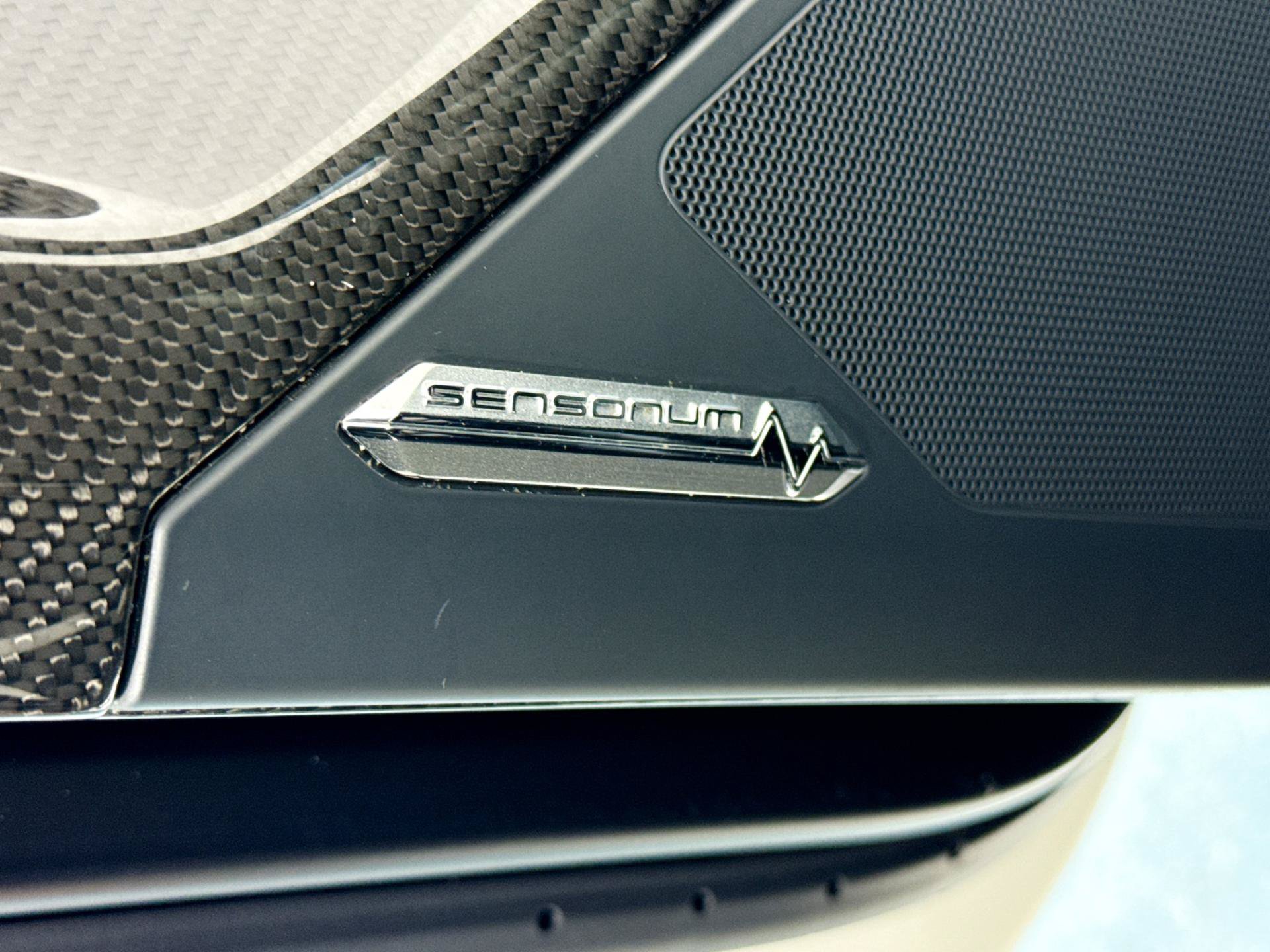 Used 2020 Lamborghini Aventador SVJ AWD/4WD image 26
