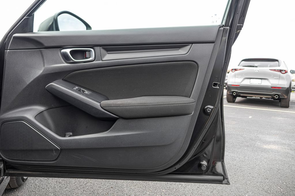 Used 2025 Honda Civic LX image 32