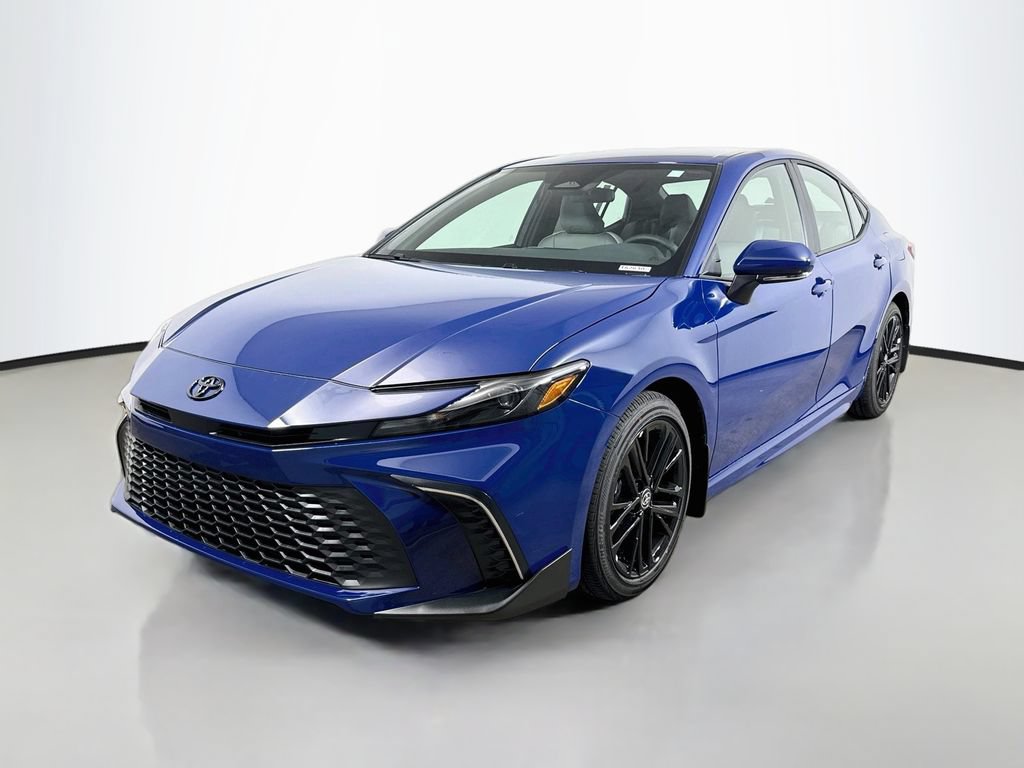 New 2026 Toyota Camry SE FWD image 3