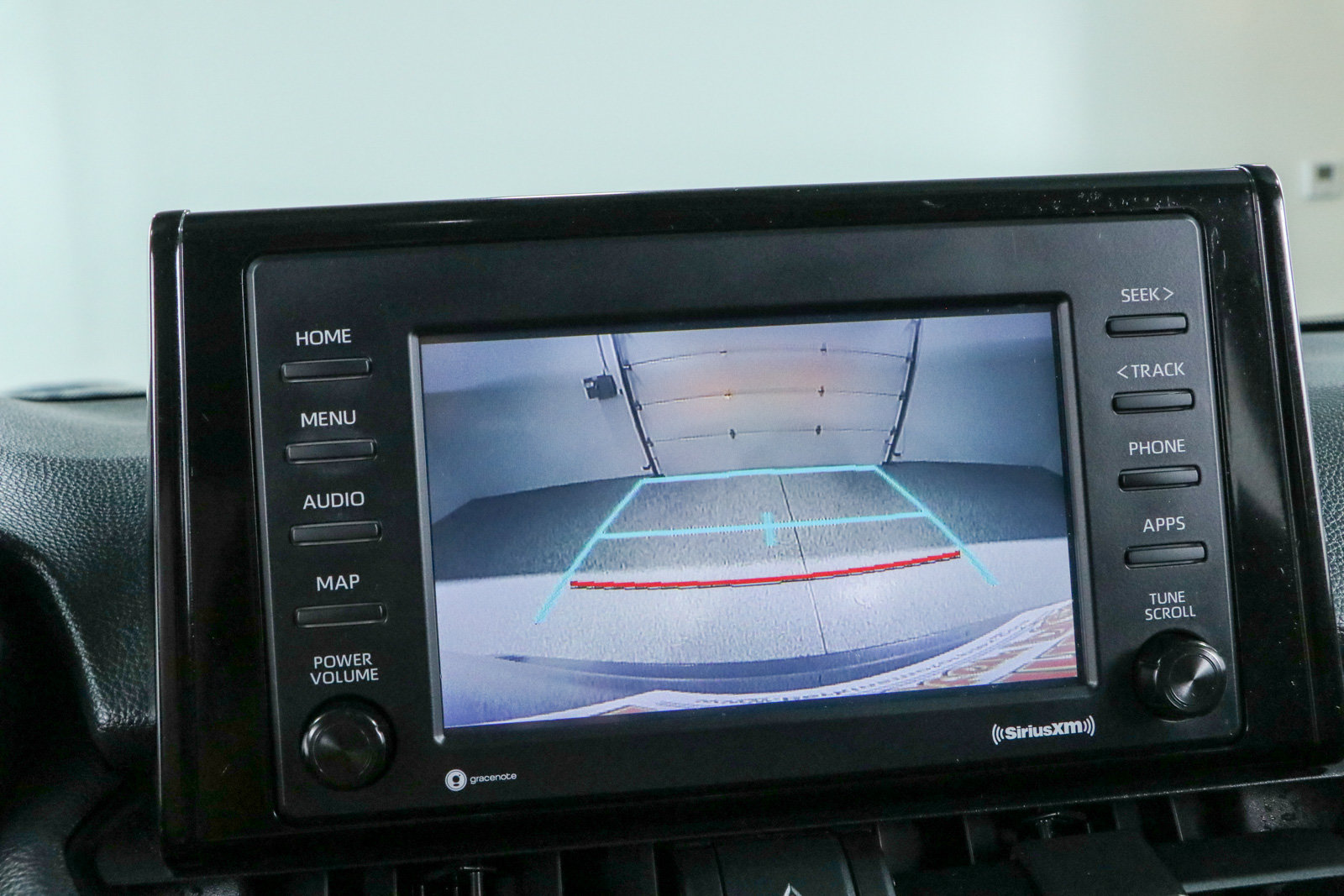 Used 2022 Toyota RAV4 XLE w/ Convenience Package FWD image 18
