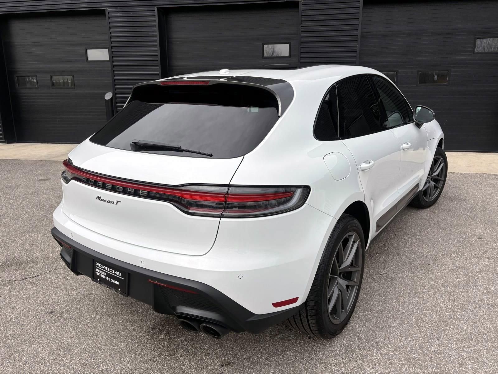 Used 2025 Porsche Macan Turbo image 10