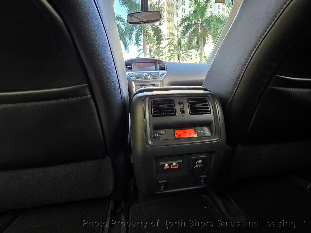 Used 2019 Nissan Pathfinder SL image 48
